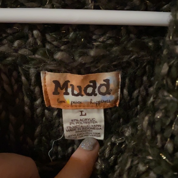 Dark Green Turtleneck, T-Shirt Sweater - Picture 3 of 3